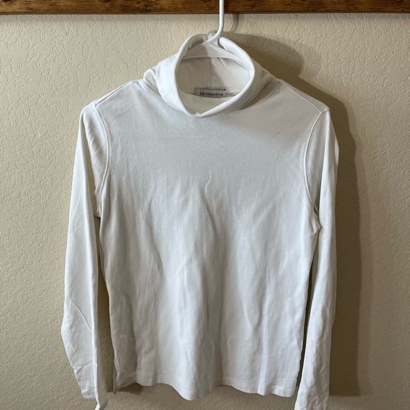 3 Pack Woman Red, Black, and White Turtleneck Shirts - Picture 5 of 5